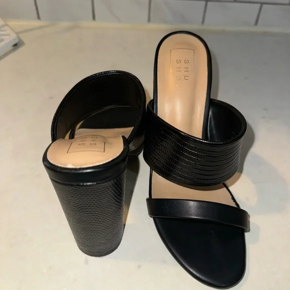 Shu shop black heels - Picture 2 of 6